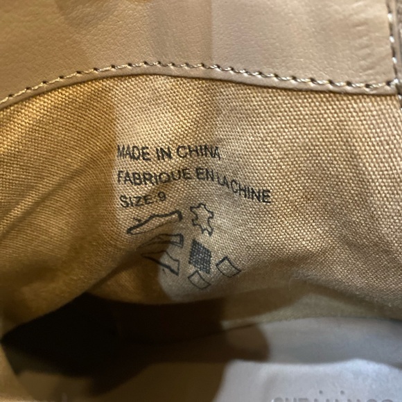 Urban Outfitters Brown Suede Booties - Picture 12 of 12